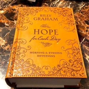 Hope for Each Day Large Deluxe: Words of Wisdom and Faith by Graham, Billy